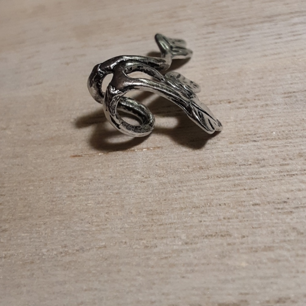 Ivy Ear Cuff - Picture 3 of 5